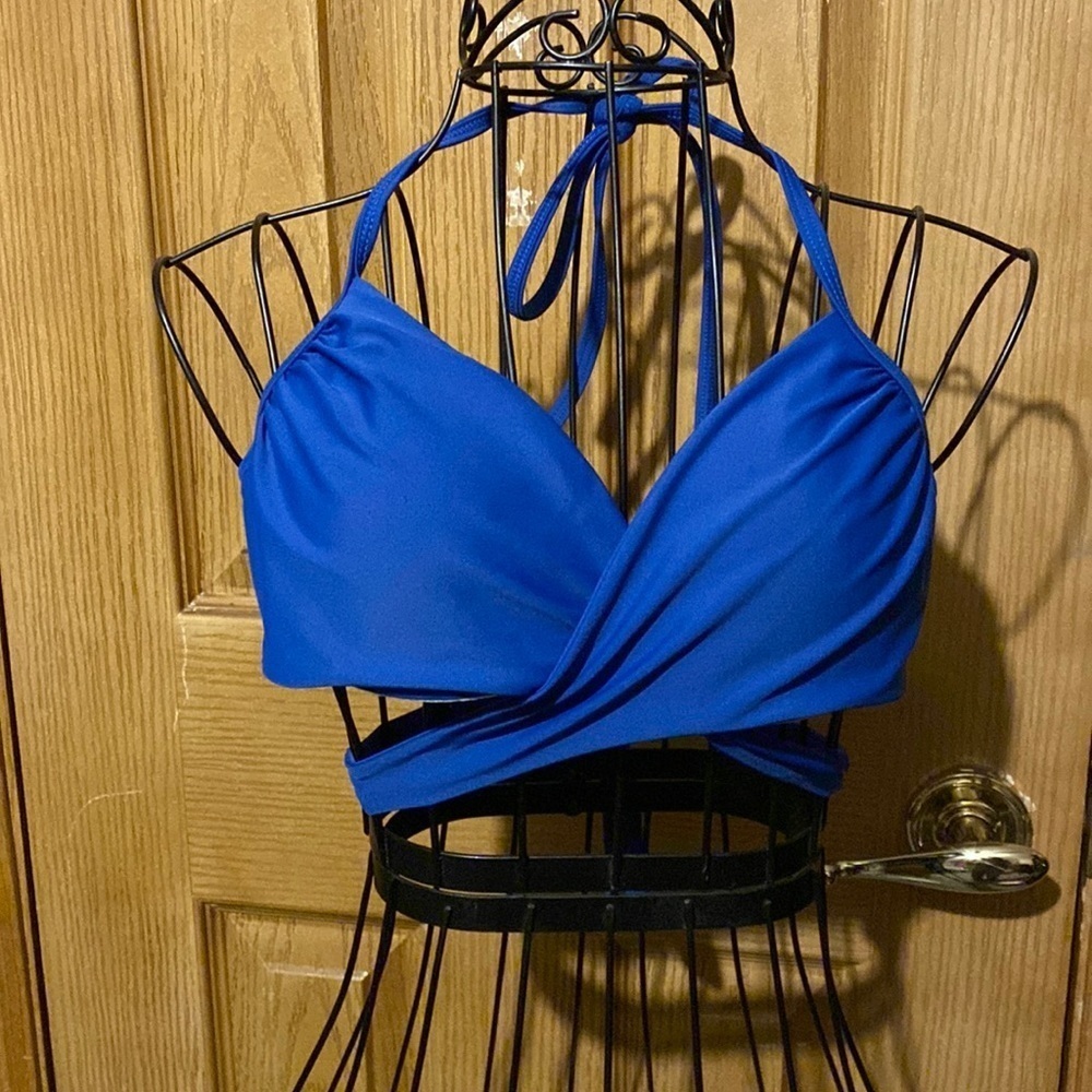 Victoria’s secret’s bikini top🏖 - Picture 2 of 6